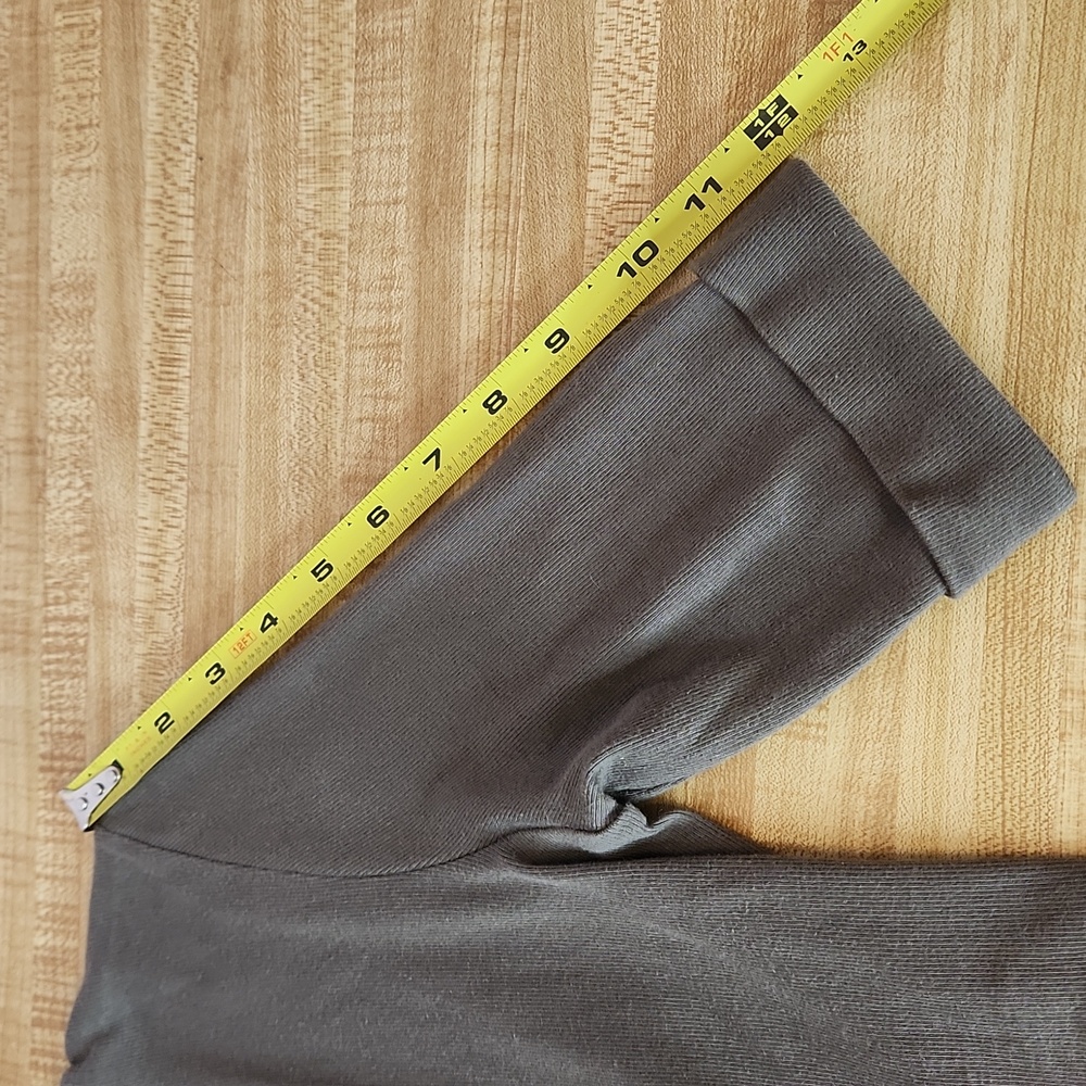 BRUNELLO CUCINELLI Grey Thin Ribbed Front Closure Cardigan, size L - Picture 13 of 16